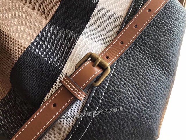Burberry專門店新款Canvas格紋水桶包 巴寶莉肩背斜挎女包 yxb1266